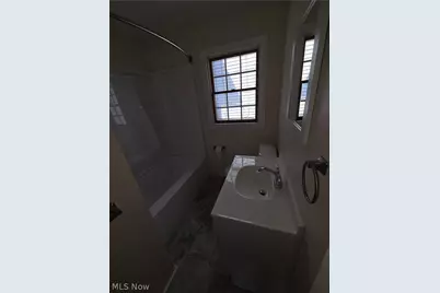 582 Roxbury Avenue, Youngstown, OH 44502 - Photo 19