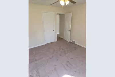 582 Roxbury Avenue, Youngstown, OH 44502 - Photo 23