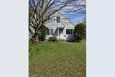 582 Roxbury Avenue, Youngstown, OH 44502 - Photo 1