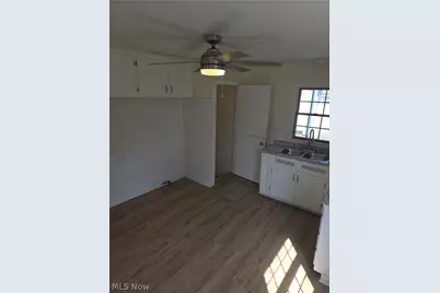 582 Roxbury Avenue, Youngstown, OH 44502 - Photo 17