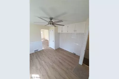 582 Roxbury Avenue, Youngstown, OH 44502 - Photo 13