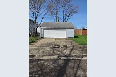 582 Roxbury Avenue, Youngstown, OH 44502 - Photo 11