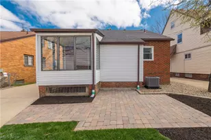 6392 Doncaster Ave, Parma, OH 44129 - Photo 7