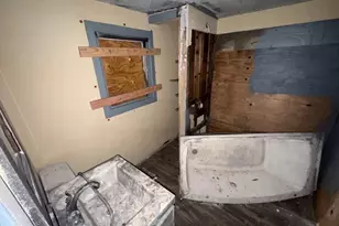 3218 Shadyside Dr, Hubbard, OH 44425 - Photo 11