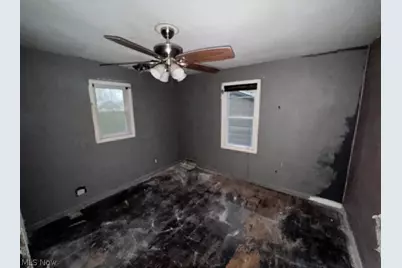 3218 Shadyside Drive, Hubbard, OH 44425 - Photo 7