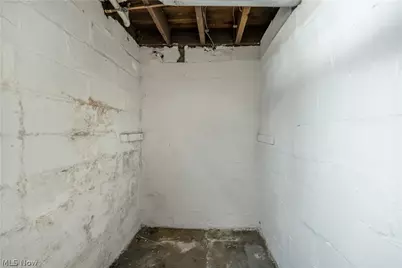 1631 W 8th Street, Ashtabula, OH 44004 - Photo 13