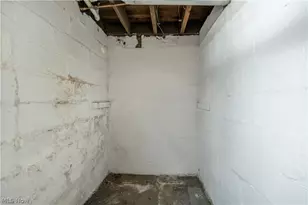 1631 W 8th St, Ashtabula, OH 44004 - Photo 13