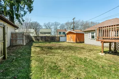 4303 Birchwood Avenue, Ashtabula, OH 44004 - Photo 29