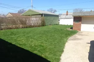 5706 Brownfield Dr, Parma, OH 44129 - Photo 3