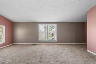 2523 Sherr Avenue SE, Canton, OH 44707 - Photo 7