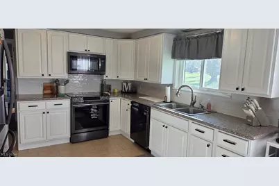 5581 Middlebranch Avenue NW, Canton, OH 44721 - Photo 5