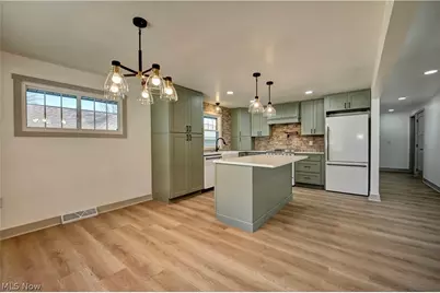 212 High Street, Dover, OH 44622 - Photo 7