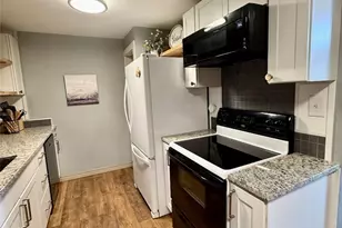 9831 Sunrise Blvd, North Royalton, OH 44133 - Photo 17