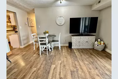 9831 Sunrise Boulevard #P27, North Royalton, OH 44133 - Photo 5