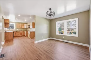 335 N 11th St, Sebring, OH 44672 - Photo 9