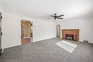 335 N 11th St, Sebring, OH 44672 - Photo 15