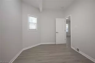 4911 Tillman Ave, Loveland, OH 44102 - Photo 9