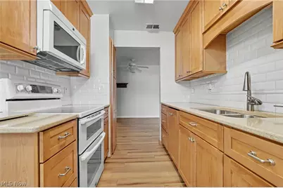 3066 Kent Road #101, Stow, OH 44224 - Photo 17