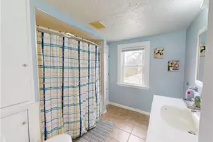 5162 Oakmont Dr, Lyndhurst, OH 44124 - Photo 17
