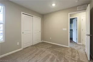 945-4 Memory Ln, Aurora, OH 44202 - Photo 29