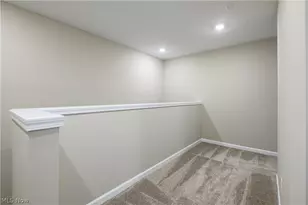 945-4 Memory Ln, Aurora, OH 44202 - Photo 21