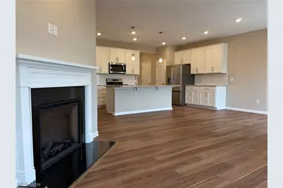 945-4 Memory Lane, Aurora, OH 44202 - Photo 13