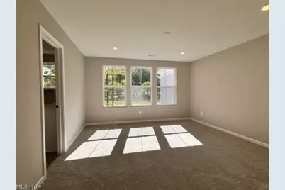 945-4 Memory Lane, Aurora, OH 44202 - Photo 23