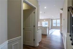945-4 Memory Ln, Aurora, OH 44202 - Photo 5