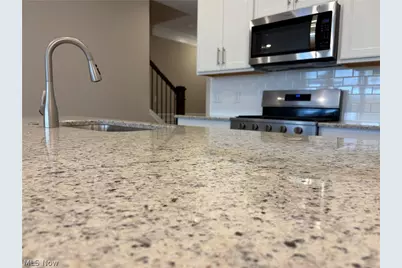 945-4 Memory Lane, Aurora, OH 44202 - Photo 9