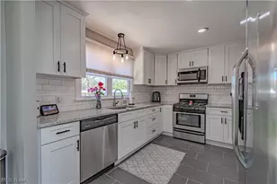 13462 Harper Rd, Strongsville, OH 44149 - Photo 9