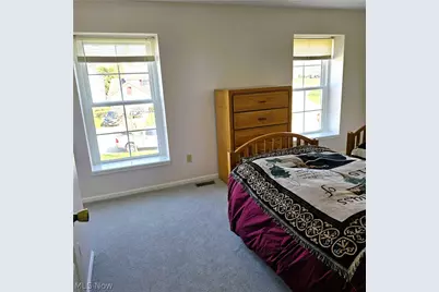 9898 Lakeview Circle, Strongsville, OH 44136 - Photo 17