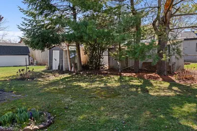 260 Courtland Boulevard, Eastlake, OH 44095 - Photo 23