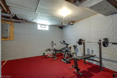 537 Magnolia Avenue, Cuyahoga Falls, OH 44221 - Photo 45