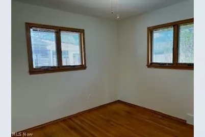 355 Gayle Drive, Sheffield Lake, OH 44054 - Photo 9