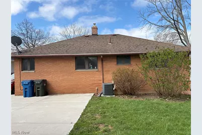355 Gayle Drive, Sheffield Lake, OH 44054 - Photo 13