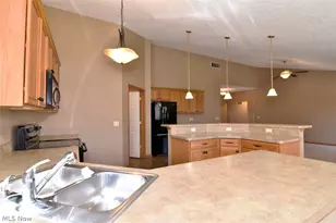 8337 Burlington Dr, North Ridgeville, OH 44039 - Photo 15