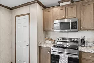 4822 Valley Hills Dr, Ravenna, OH 44266 - Photo 11