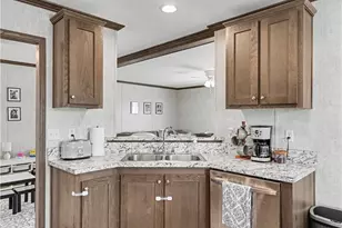 4822 Valley Hills Dr, Ravenna, OH 44266 - Photo 9