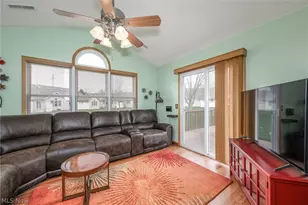 1432 Waters Edge Dr, Akron, OH 44313 - Photo 7