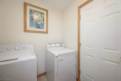 1432 Waters Edge Drive, Akron, OH 44313 - Photo 11