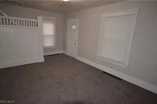 486 Howe St, Akron, OH 44307 - Photo 11