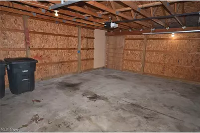 486 Howe Street, Akron, OH 44307 - Photo 25