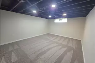 3181 Parmalee Dr, Green Hills, OH 44131 - Photo 25