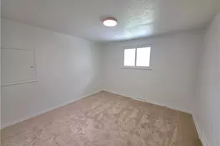 3181 Parmalee Dr, Green Hills, OH 44131 - Photo 19