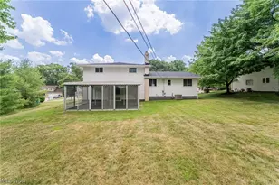 3181 Parmalee Dr, Green Hills, OH 44131 - Photo 25