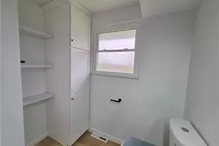 3181 Parmalee Dr, Green Hills, OH 44131 - Photo 23