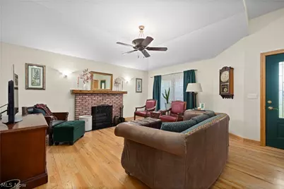 12488 Baumhart Road, Amherst, OH 44001 - Photo 13