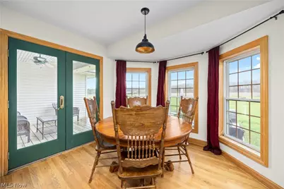 12488 Baumhart Road, Amherst, OH 44001 - Photo 9