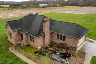 12488 Baumhart Rd, Amherst, OH 44001 - Photo 3