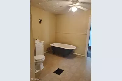 830 Sumner Street, Akron, OH 44311 - Photo 29